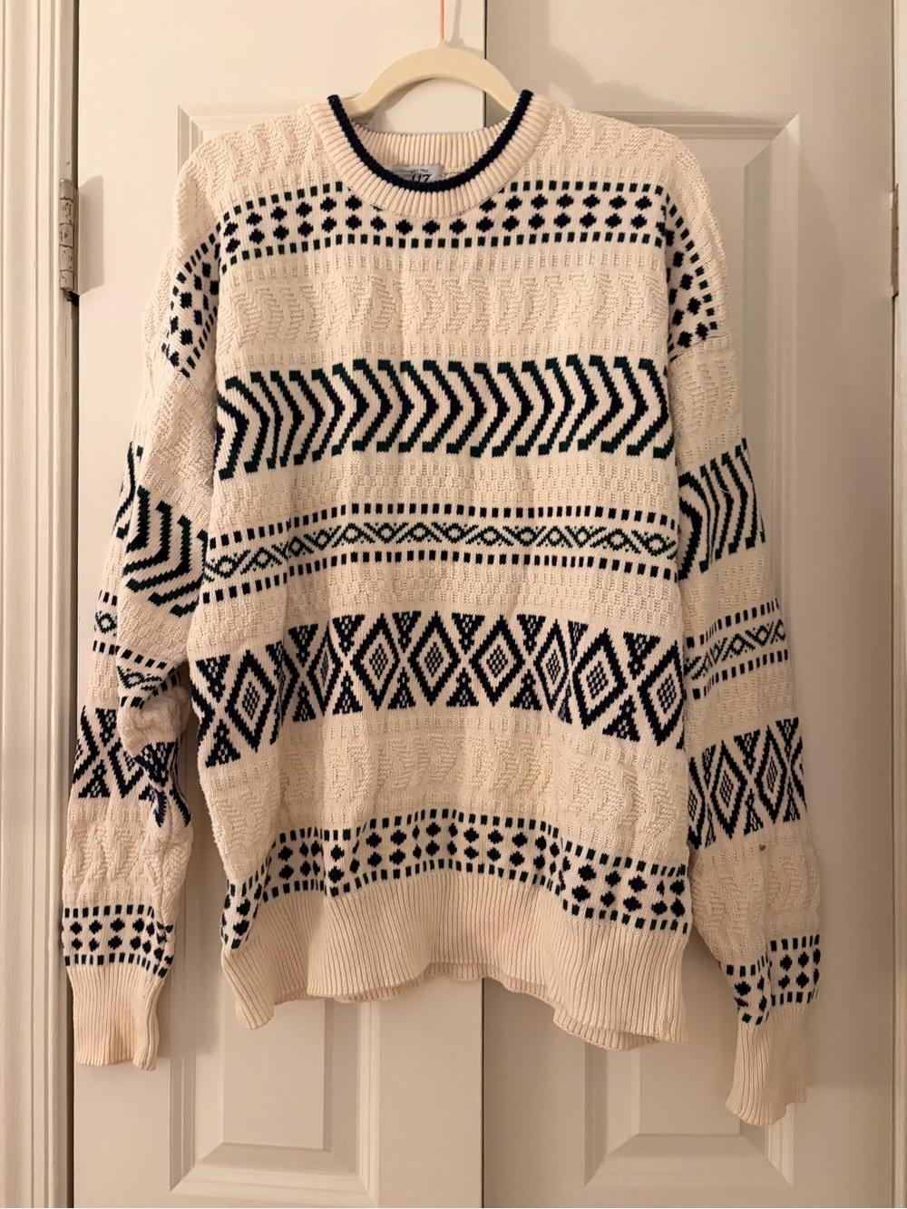 Vintage 100% cotton Van Heusen cable knit fair isle long sleeve sweater large
